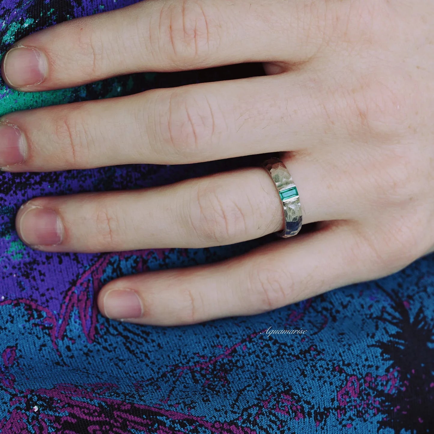 Oval Cut Emerald Leaf Couples Ring Set