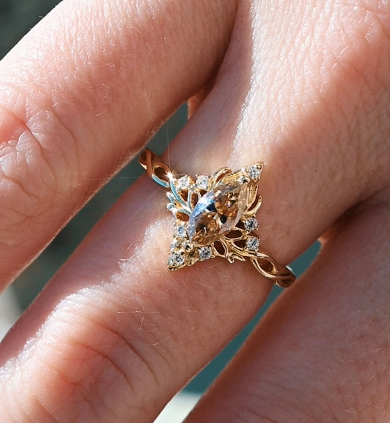 Champagne Moissanite Lotus Couples Ring Set